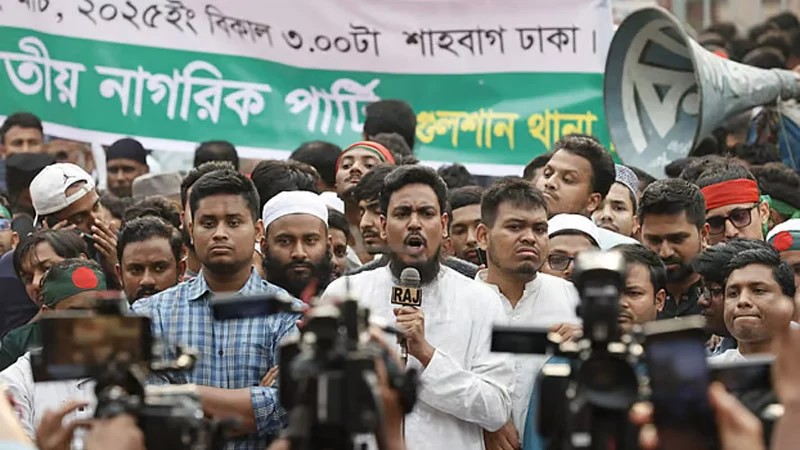 শরীরে এক ফোঁটা রক্ত থাকতে আ.লীগকে রাজনীতি করতে দেব না: আখতার